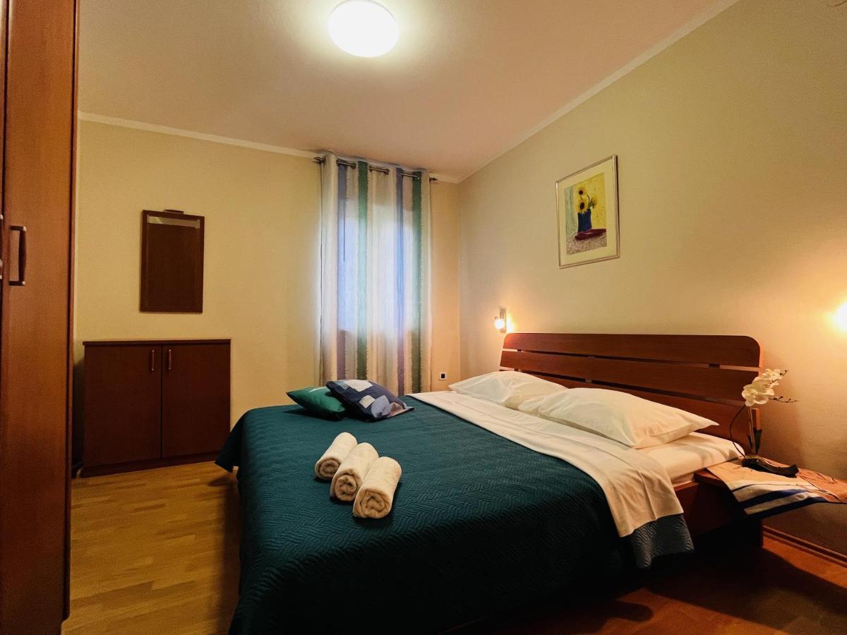 Apartmani Ivica Krk Town Exterior photo